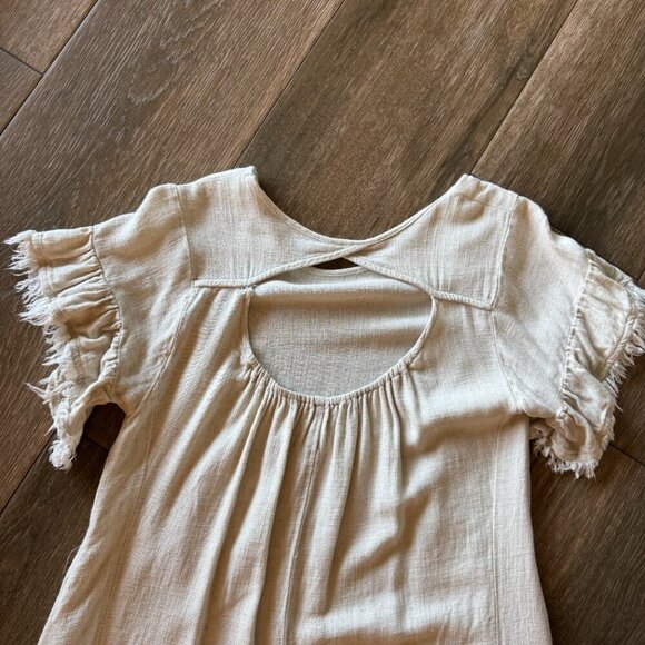 Umgee A-Line oatmeal short sleeve raw edge dress size small - Picture 7 of 9
